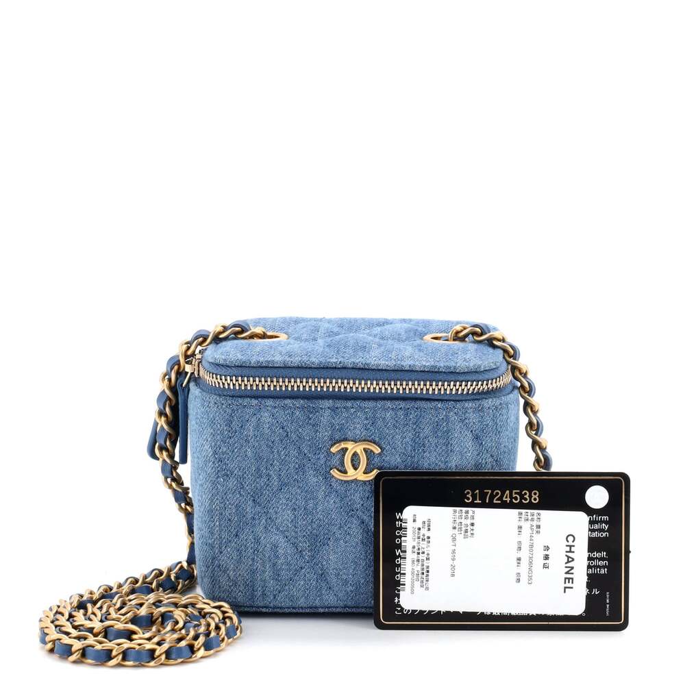 Chanel Pearl Crush Vanity Case With #269214C34B - Picture 2 of 7